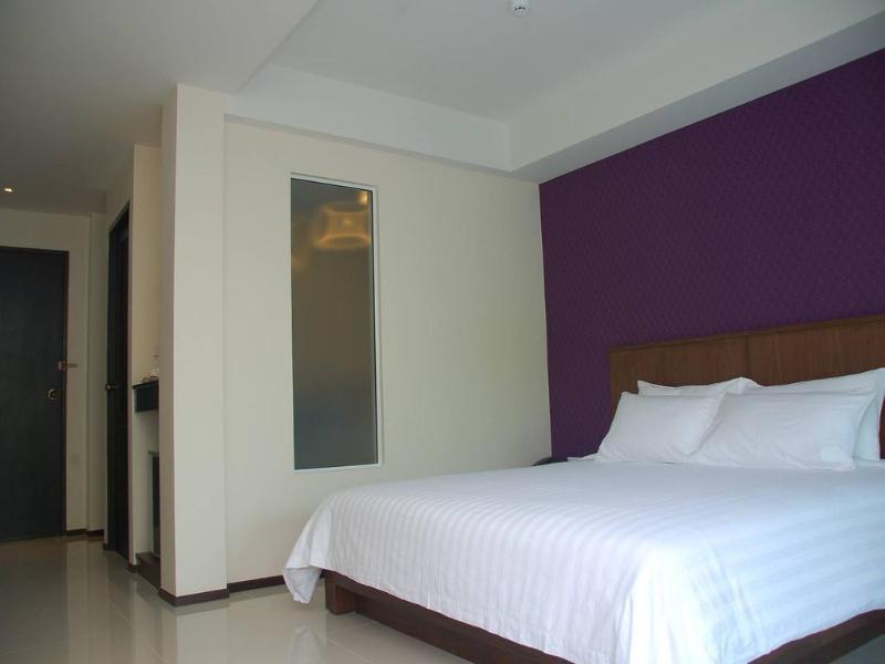 Lub Sbuy Hostel Phuket Exterior foto